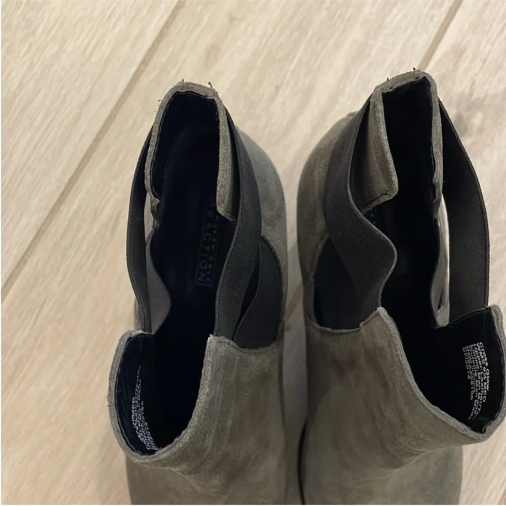 Kenneth Cole-Women's Suede Ankle Boots - Gray stylish and comfort